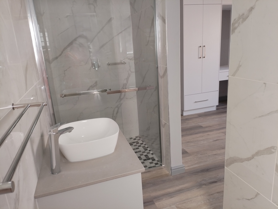 4 Bedroom Property for Sale in Tafelzicht Western Cape